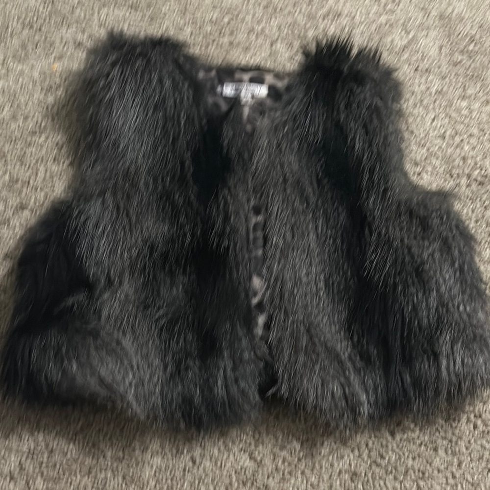 Jennifer Lopez Black Faux Fur Vest Glamorous Sleeveless
